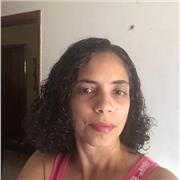 Professoressa di italiano in istituto universitario offre lezioni dinamiche